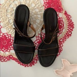 EUC Cole Haan wedge sandals ❤️